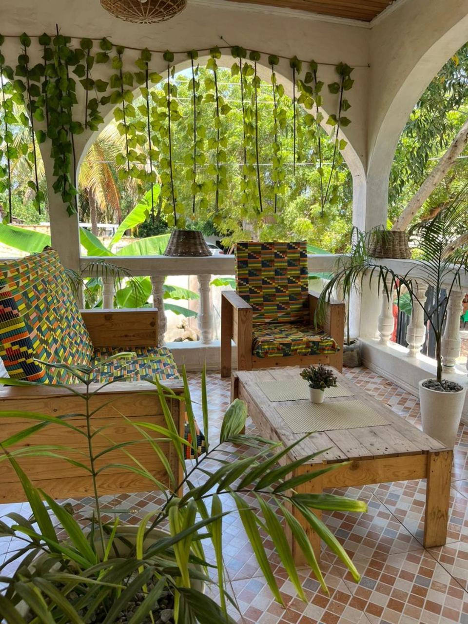 African Treasure Beach Resort Kokrobite Dış mekan fotoğraf